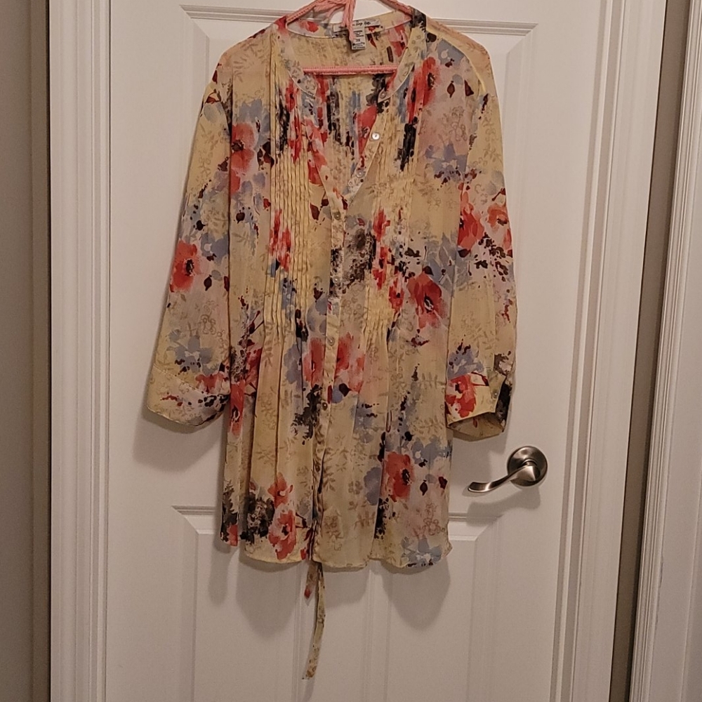 American Rag floral blouse
